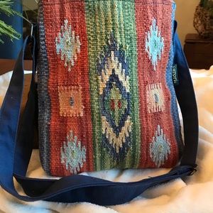 Catori saddle blanket shoulder bag